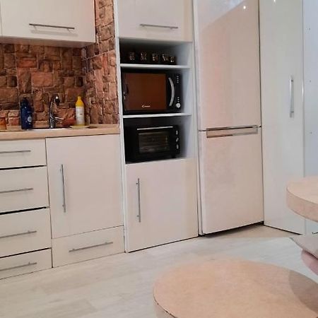 Апартаменты В Центре, По Типу Хостел Kropyvnytskyi Exterior photo